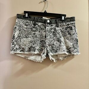 Current/Elliot Gray and White Floral Denim Distressed Shorts Size 32